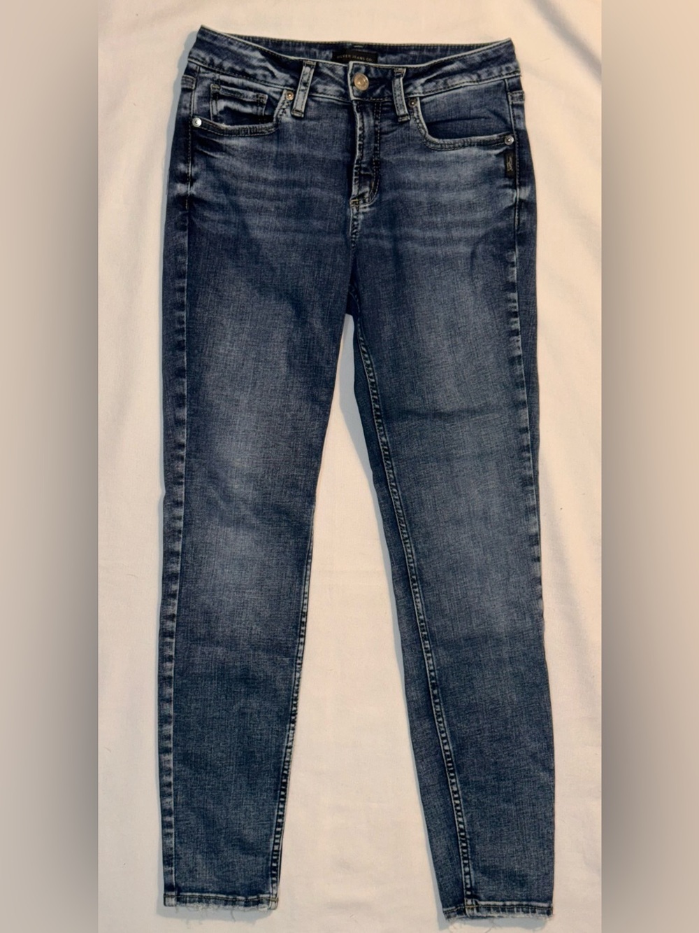 Silver Jeans Women’s Medium Wash Skinny Jeans
